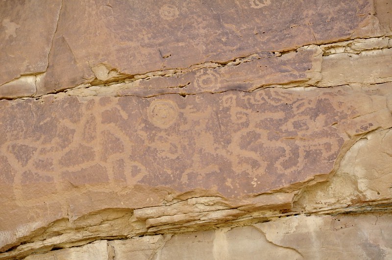 Peñasco Blanco Trail Petroglyphs ~ Chaco Canyon