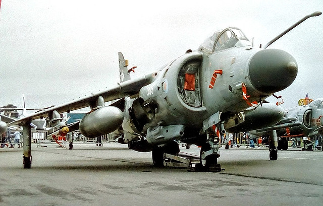 BAe Sea Harrier FA2 ZH811