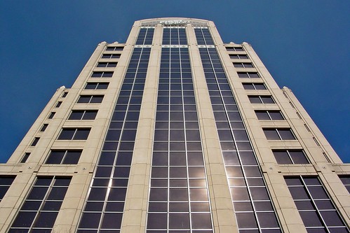 schuminweb ben schumin web march 2003 roanoke virginia va first union wachovia wells fargo firstunion wellsfargo dominion dominiontower firstuniontower wachoviatower wellsfargotower building buildings high rise highrise rises highrises skyscrapers skyscraper sky scraper scrapers bank banks banking salem avenue southeast south east se architecture architectural sign signs signage signing