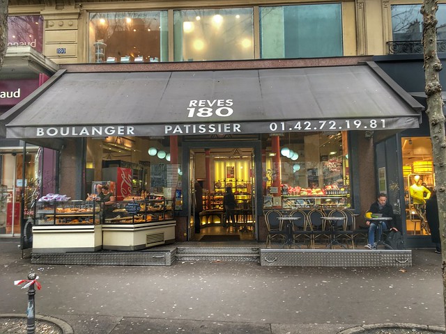 Paris France - Boulangerie Rêve 180 - Patissier