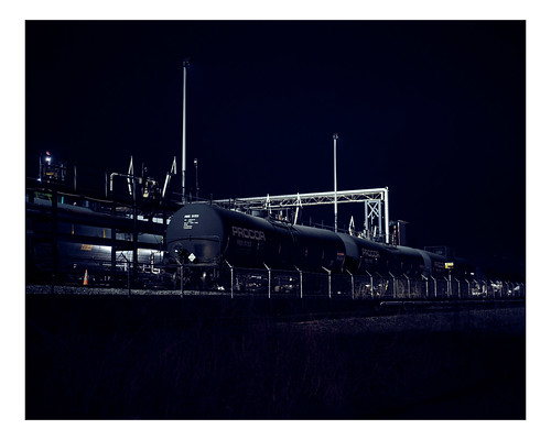 train night industrial landscape tankcars raffinery oil montréalest quebec canada
