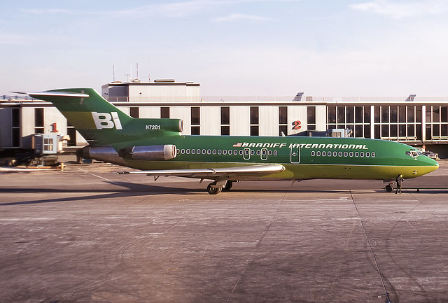 N7281 - Boeing 727-27C - Braniff Int'l - KJFK - 18 Feb 1973