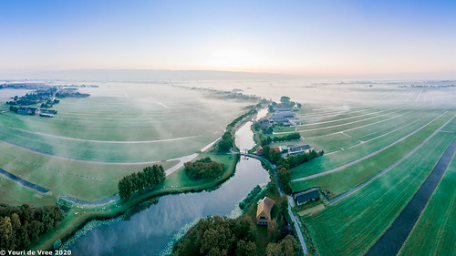 zoeterwoude zuidholland nederland drone summer morning foggy polder