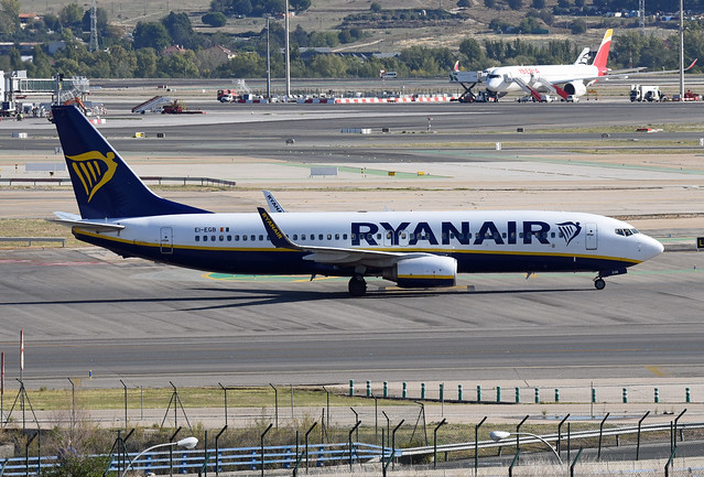 Ryanair Boeing 737-8AS(WL) EI-EGB