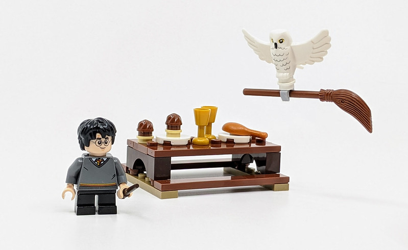 30420: Harry Potter & Hedwig Owl Delivery