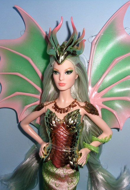 2020 Dragon Empress Barbie (5)