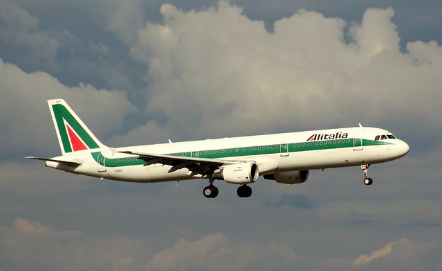 Alitalia, I-BIXP, MSN 583, Airbus A 321-112, 08.10.2016, CGN-EDDK, Köln-Bonn