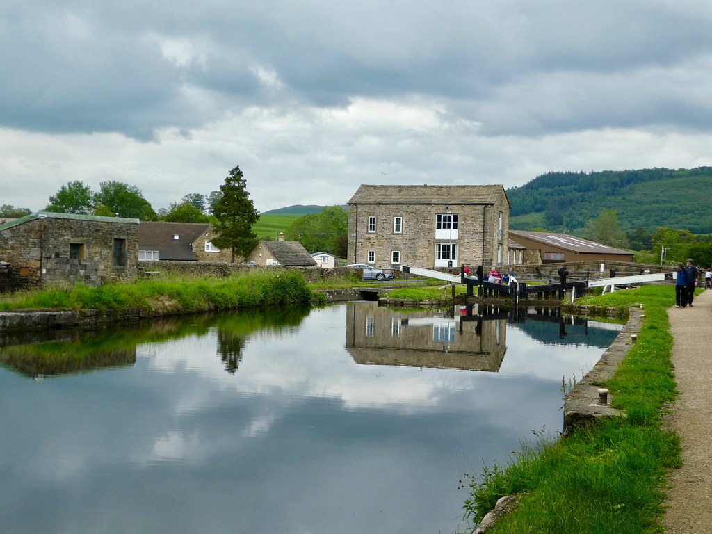 Eshton Road Lock Gargrave 