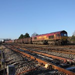 66176 passes Swindon Station on 6B49 0903 Llanwern - Swindon loaded steel coils 110113 (2)
