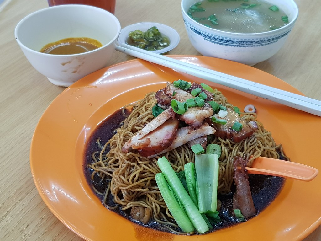 叉烧云吞面 Charsiew Wanton Mee rm$6.50 @ 貴賓樓美食中心 Restoran Vess Inn USJ16