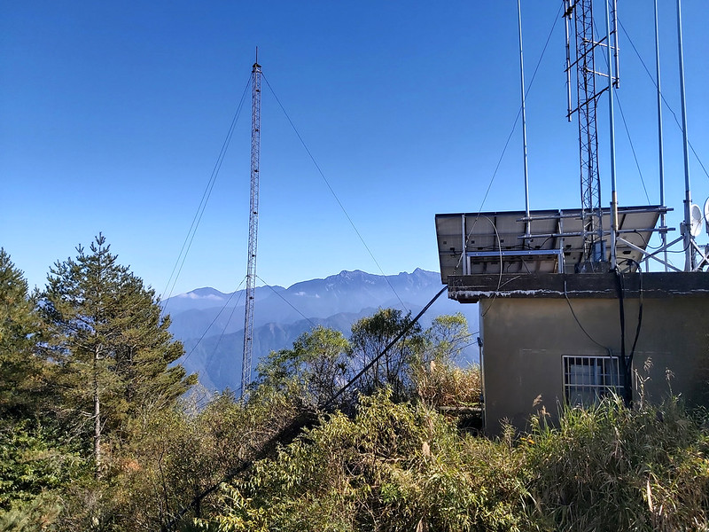 Mt. Data: view of Mt. Yu peaks