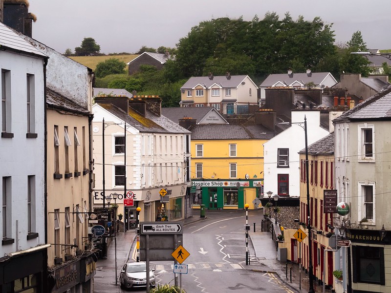 Roscommon to Boyle - 2 ways to travel via bus, taxi, and car