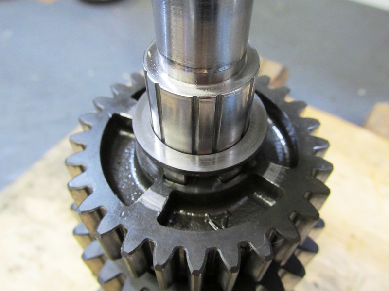 Output Shaft 5th Gear Washer Flat Face Points Up