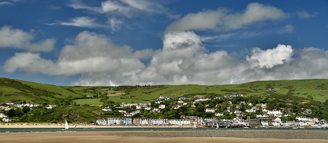 LOOKING ACROSS TO ABERDOVEY 2017