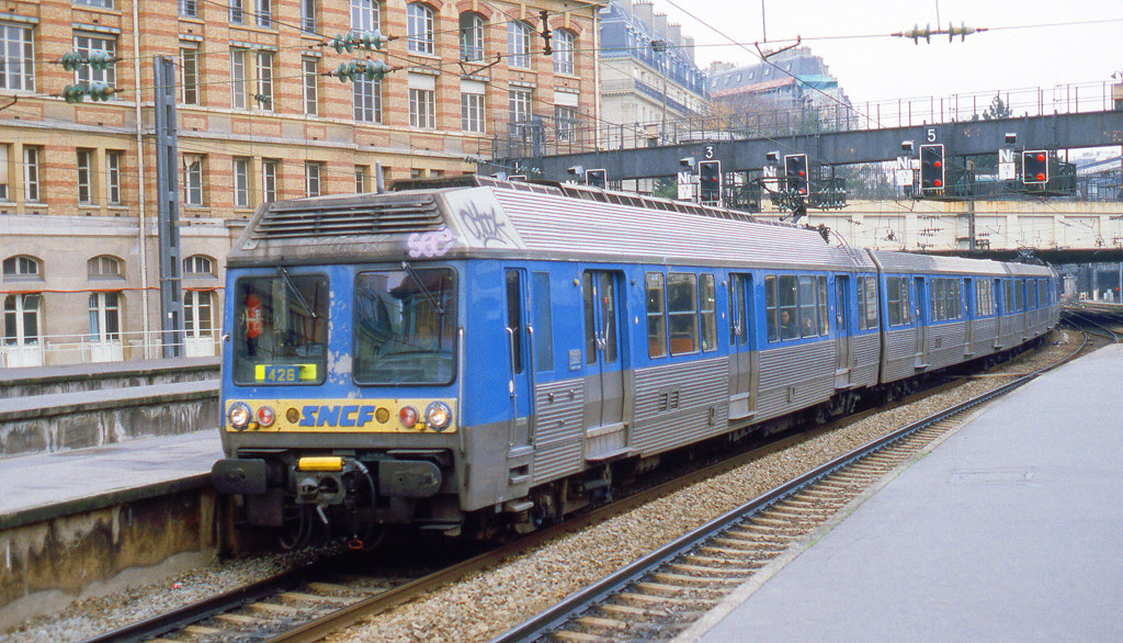 R10585. Z6400 arriving at Gare St. Lazare. | R10585. An SNCF… | Flickr