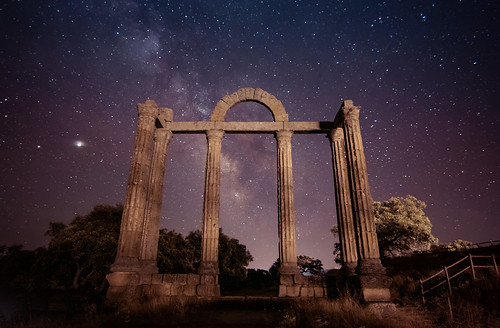 no people night star space landscape scenery sky astronomy galaxy milky way nature outdoors outer tourism dusk constellation canon rubenkeke extremadura peraleda roman temple historical marmoles spain science architecture ancient dark travel