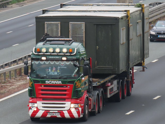 Lawsons Haulage, Scania R470 (PX54FJJ) On The A1M Southbound