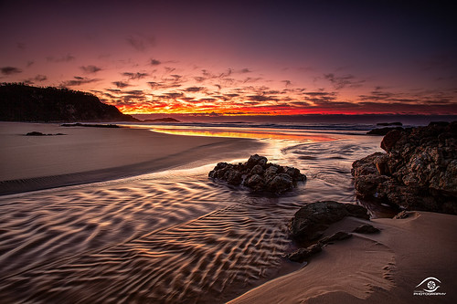 sunrise beach nsw australia crowdybay ripples sand rocks kyliesbeach