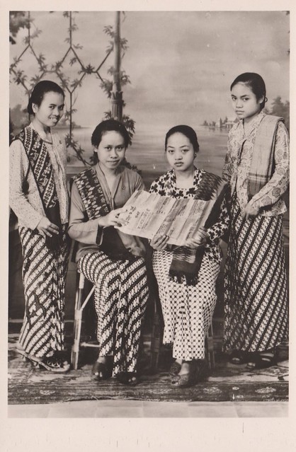 Madiun - Students Teaching school Ursulinen, 1954