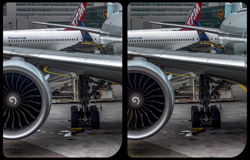 Airport impressions 3-D / CrossView / Stereoscopy
