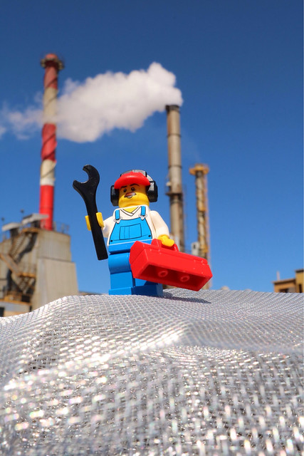 Handy man   #LegoScenes #CenasLego #Lego #legography #legofotography #legomacro #macro #minifigures #legominifigures #minifigs #legominifigs #smoke #smokecity #industry #handyman #pollution #staysafe #stayhome