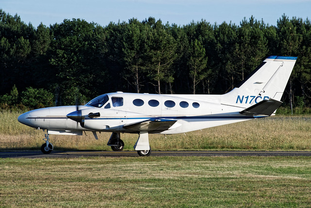N17CP - Cessna 425 Corsair