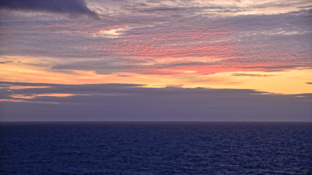 Sunset over the Irish Sea / Coucher de soleil sur la mer d'Irlande (1)