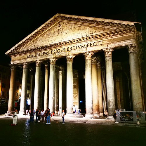 Roma: vista del Pantheon