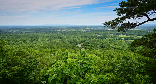 bluemont virginia unitedstatesofamerica view landscape with va route 7 heading west from bears den overlook appalachian trail loudoun county us usa mountain hill blue ridge blueridge mountains range at tree trees woods forest shenandoahvalley shenandoah valley aerial paysage