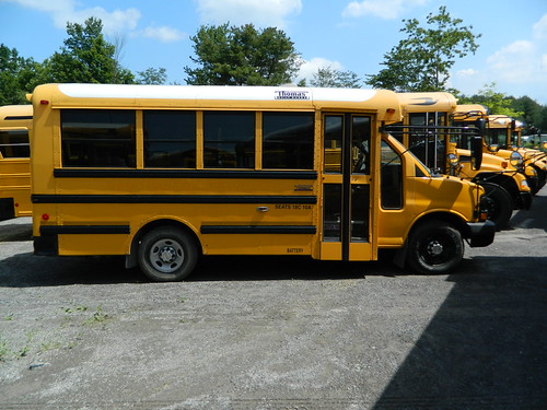 ex-Y&M Transit Corp. YM422 exx-Boro Wide Buses 422 | Flickr