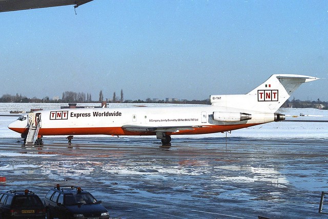 Boeing 727-281F EI-TNT