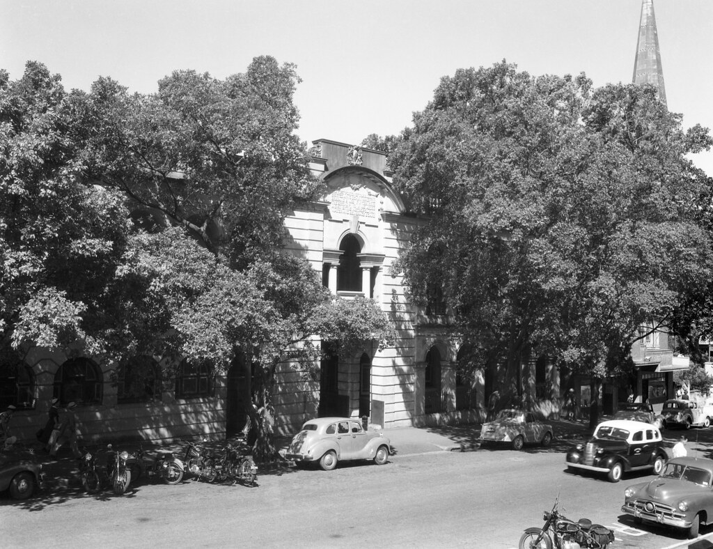 Front entrance, Main Roads Department Building in Albert Street Brisbane (1958)