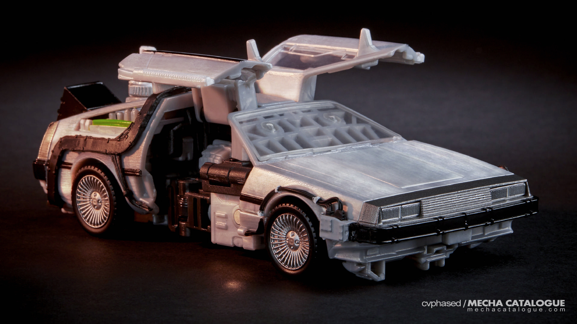 Transformers Collaborative: "Back to the Future" DeLorean / Gigawatt