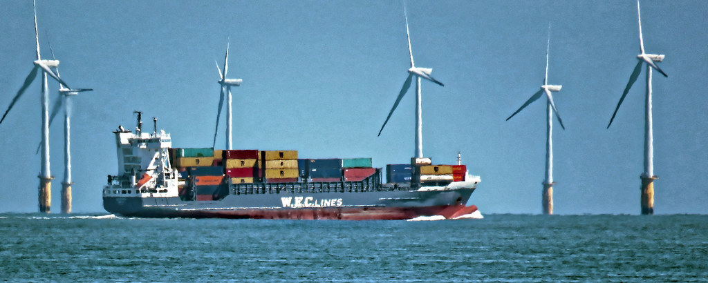W.E.C. Lines container ship and Thanet Wind Farm off Broadstairs, Kent 2