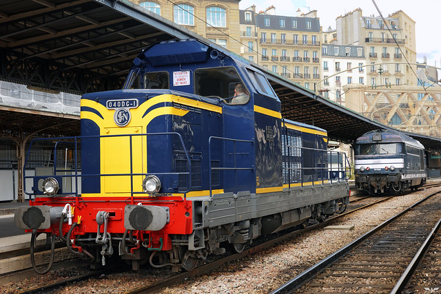 SNCF BB 66000  « BB 66001 » numérotation d'origine « 040 DG-1 » + BB 67400 « 67556 » Gare de Paris-Est.