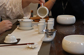 Taipei - Fongchun Tea House tea cups warming