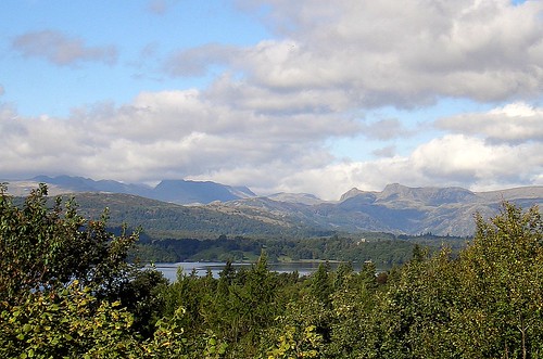 windermere lakewindermere langdalepikes centralfells bowness cumbria queenadelaideshill englishlakedistrict
