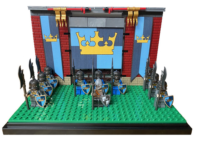 LEGO Medieval - the gate of Gold Crown Castle...