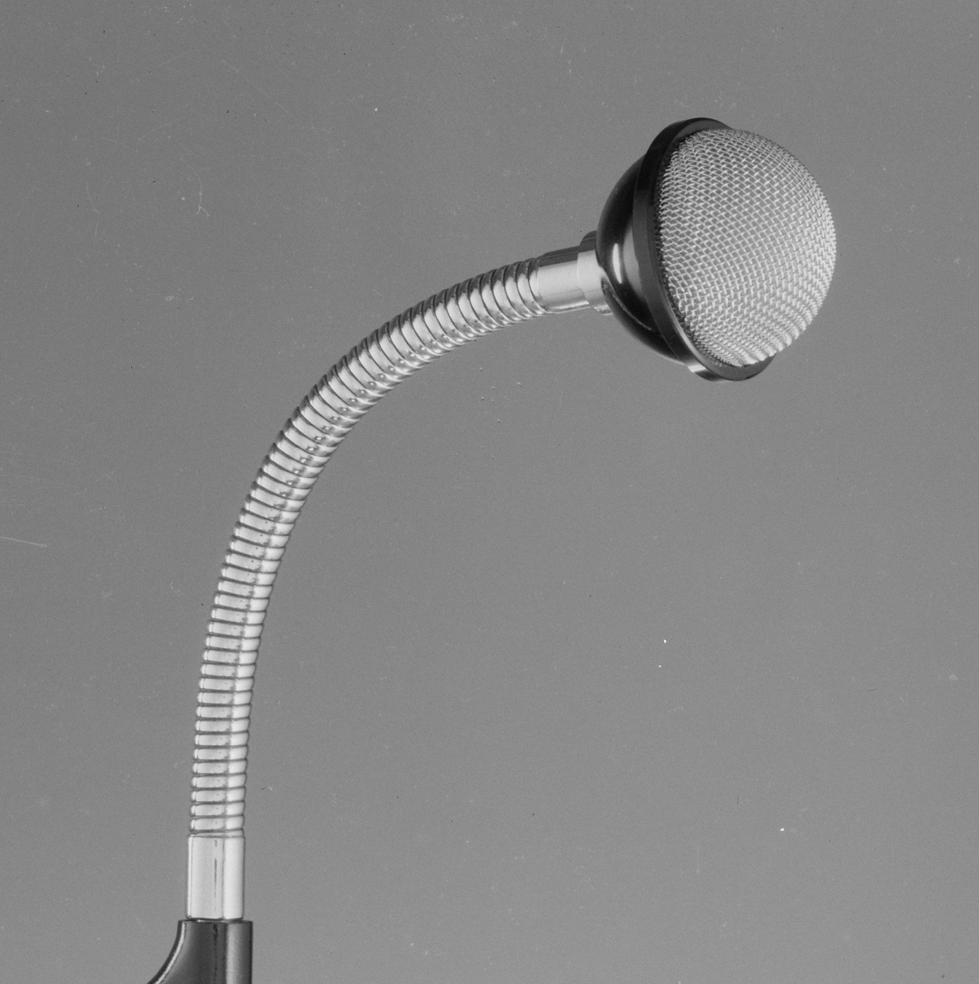 Ronette microphone, 088/F, March 1953, by Max Dupain