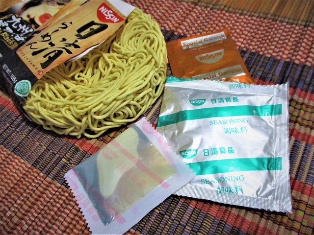 Nissin Ramen noodles & sachets