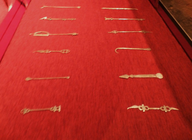 instrumentos quirúrgicos de metal creacion del medico Al-Zahrawi Museo Vivo de Al-Andalus Torre de Calahorra Cordoba 03