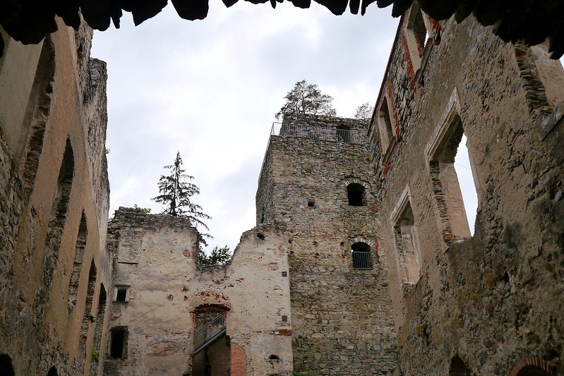 Burgruine Dobra / Castle ruin Dobra
