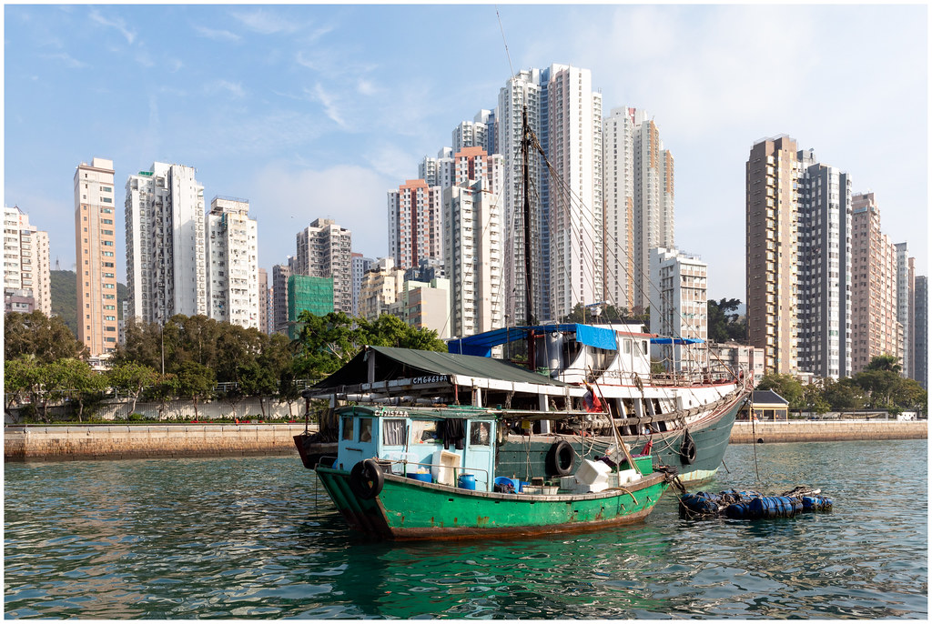 Tijdens een boottochtje in de haven van Hongkong ....