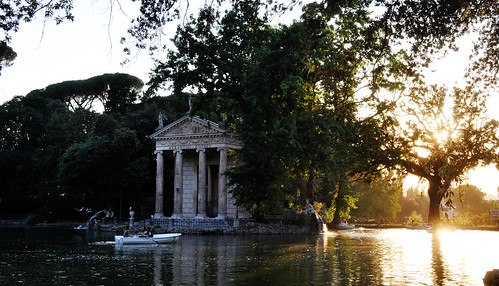 italy italien italia italie イタリア rome rom roma ローマ villaborghese park parc parque 公園 templeofaesculapius tempiodiesculapio templedesculape pond damm teich estanque étang stagno 池 evening kväll afton abend soir sera 夕 ゆう sunset solnedgång sonnenuntergang ocaso coucherdesoleil tramonto 日没