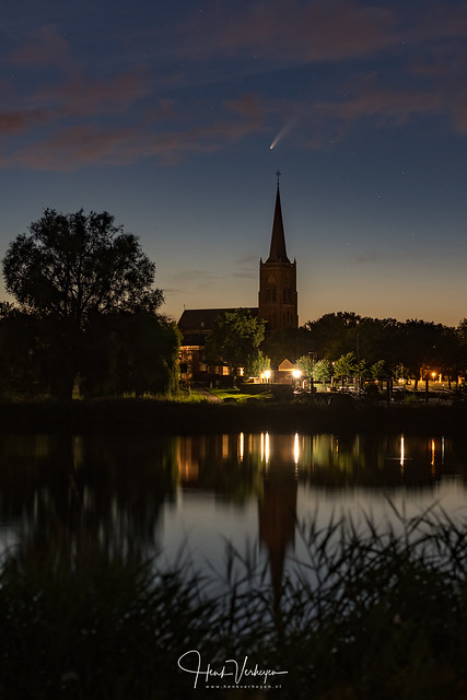 Last night Comet Neowise captured above Batenburg, a small town in the Netherlands [Explored]