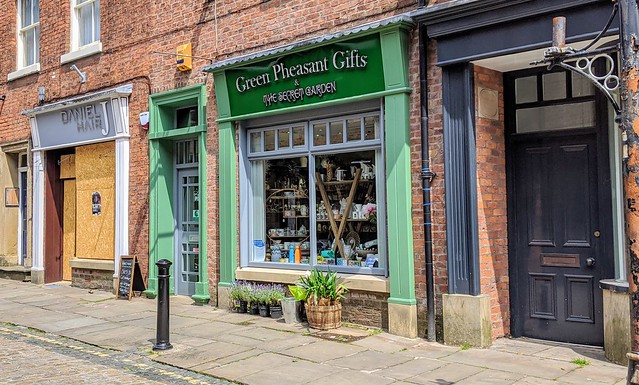 Preston buildings - Green Pheasant Gifts
