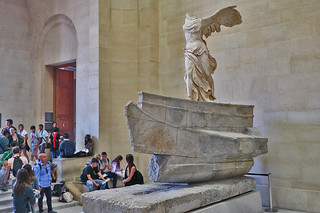 Musée du Louvre - Sculpture Winged Victory of Samothrace right side