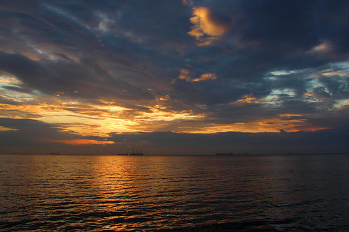 gdynia pomorskie pomorze polska poland polen sea seaside morze wschódsłońca sunrise clouds chmury