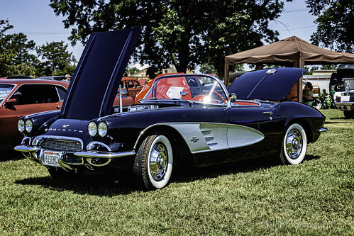 1961 corvette chevy digitialidiot ©allrightsreserved