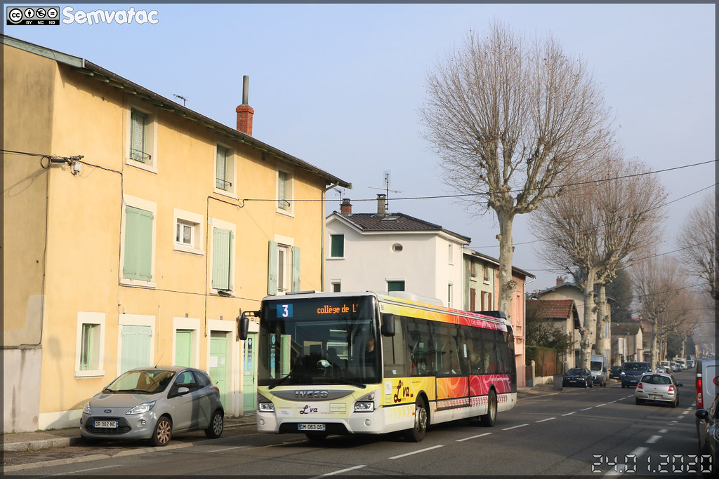 Iveco Bus Urbanway 12 – Vienne Mobilités (RATP Dev) / L'va (Lignes de Vienne Agglomération) n°81